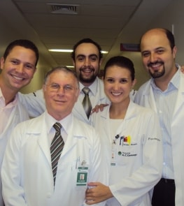 Dra. Carolina no Depto de Cirurgia de Cabeça e Pescoço e Otorrinolaringologia do A.C.Camargo Câncer (2009).